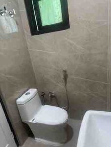 1 BHK + 2 Baths (720 sqft) Builder/Independent Floor for Rent in Saket