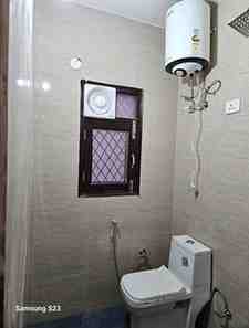 2 BHK + 2 Baths (900 sqft) Builder/Independent Floor for Rent in Govindpuri