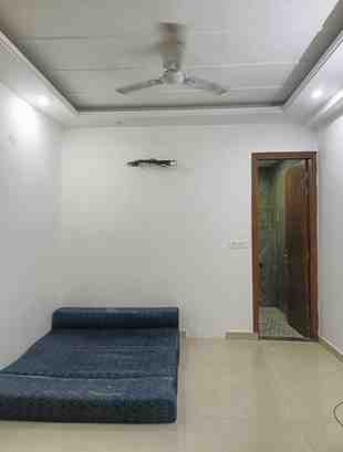 2 BHK + 2 Baths (550 sqft) Apartment/Flat for Rent in Regal Apartment, Rajpur Khurd Extension