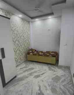 3 BHK + 2 Baths (1,000 sqft) Builder/Independent Floor for Rent in Govindpuri Extension