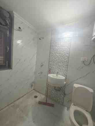 3 BHK + 2 Baths (1,150 sqft) Apartment/Flat for Rent in Saraswati Narmada Ganga Yamuna Apartment, Vasant Kunj