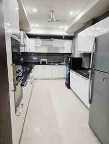 4 BHK + 5 Baths (2,700 sqft) Builder/Independent Floor for Rent in J Block, Saket